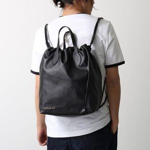 MARNI バックパック ZAMQ0051U0 P8548 レザー