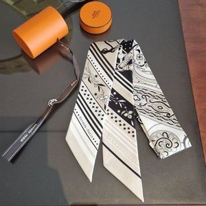 【国内発送】Twilly Festival des Amazones Bandana