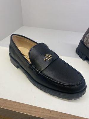 【Coach】低めヒールで快適♪ ジェニー レザーローファー CW673