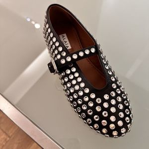 追跡付き発送【ALAIA】 BALLERINA STRAPクリスタル付バレリーナ
