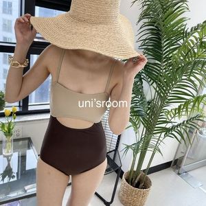 uni's room■バイカラーツーピースワンピース水着 SW-SS21-03CL