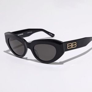 BALENCIAGA サングラス BB0236S キャットアイ型