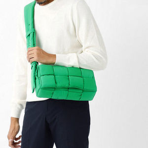 BOTTEGA VENETA ショルダーバッグ 628951-vbo81