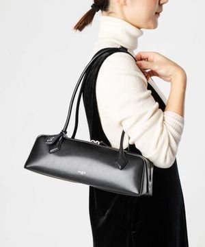 ALAIA LE TECKEL MEDIUM GOAT AA1S06033CA212 ショルダーバッグ