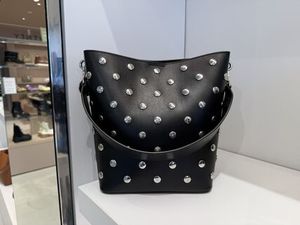 【直営セール】STELLA McCARTNEY スタッズ ショルダーバッグ