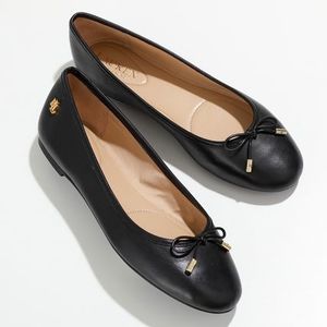 Lauren Ralph Lauren バレエシューズ JAYNA カウレザー