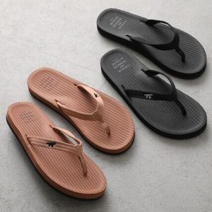 MAISON KITSUNE × indosole トングサンダル WSAFLPEL