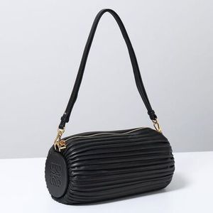 LOEWE バッグ BRACELET POUCH ブレスレット ポーチ A912P84X27