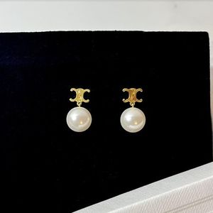 CELINE ☆ マイヨン トリオンフ パールイヤリング